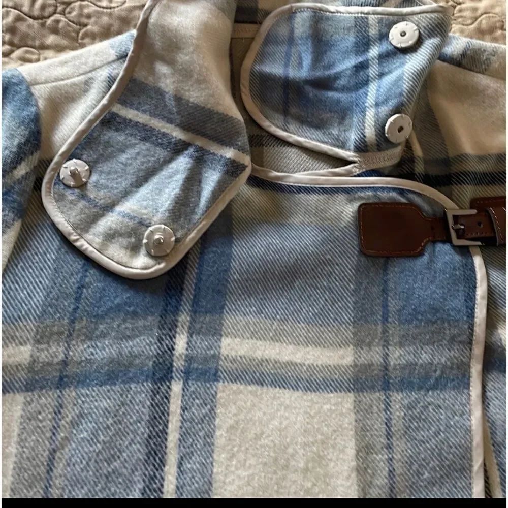 Multiples Plaid Jacket! - Picture 14 of 15